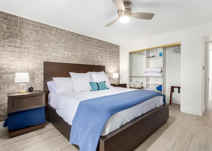 2br Getaway With Pool And Parking Apartment *